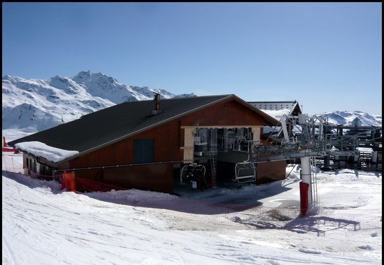 Poma Detachable chairlift 4 places 4 seats
