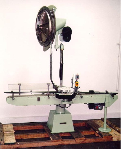 Consolidated, Pneumatic Scale HOF Capper Fitment Applicator