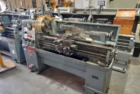 Colchester Centre Lathe 2500 rpm Master 2500