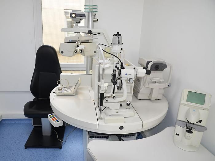 Nidek Ophthalmological Consultation Table