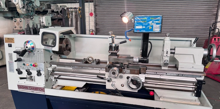 Engine Lathe 2000 rpm DASHIN CHAMPION LATHE