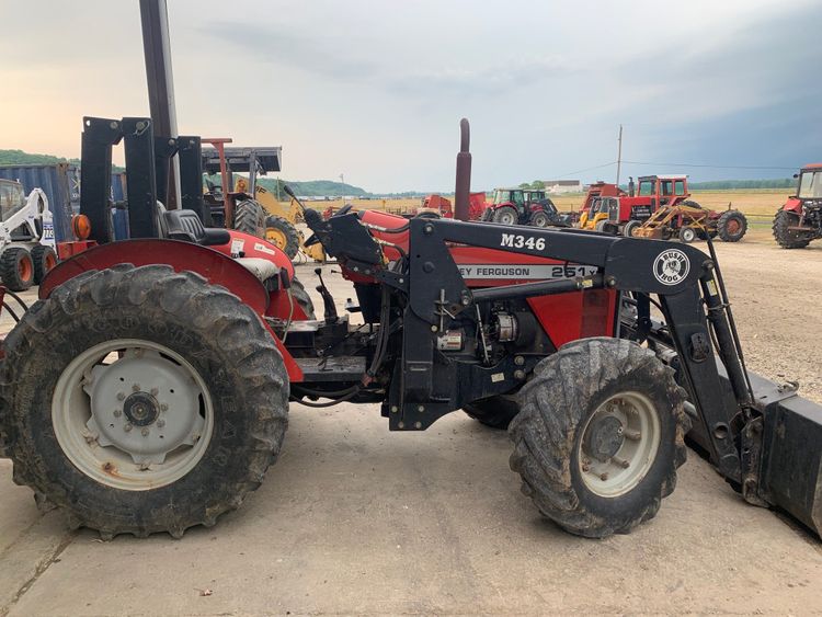 Massey Ferguson 251xe Tractor 5170