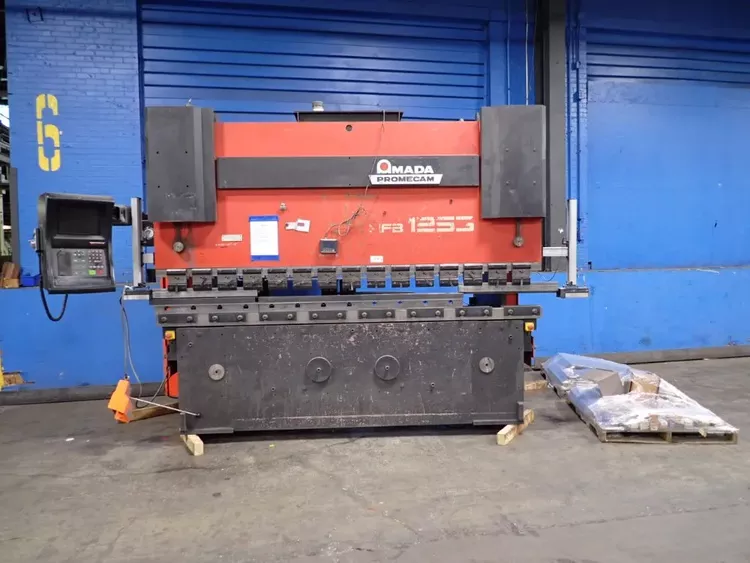 Amada HFB 1253 1250 kN