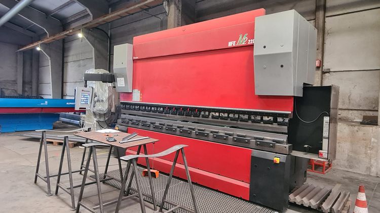 Amada HFE M2 EVO 220 Tons