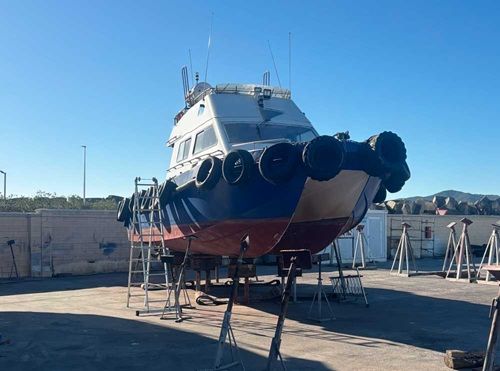 45 ft. Fiberglass Hull Workboat Gross Tonnage: 16 t