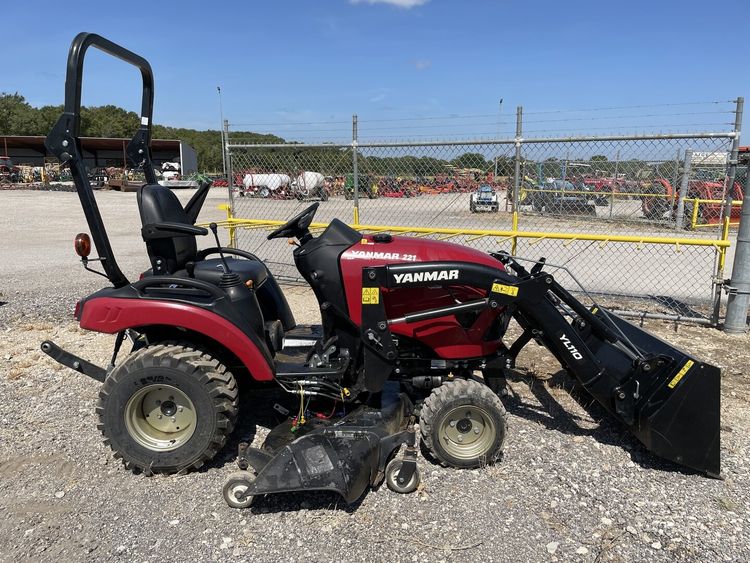 Yanmar SA221 Tractor