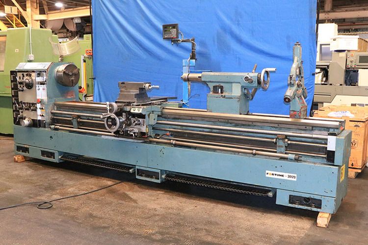 Victor ENGINE LATHE 1500 RPM 30120