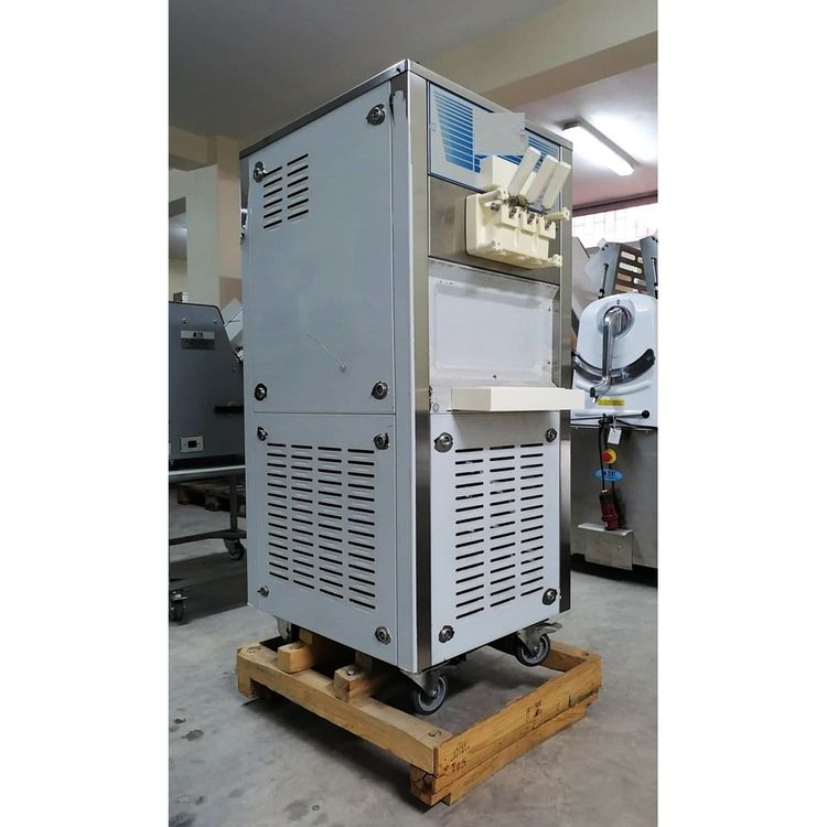 SOFT Spaceman 350 Ice Cream Maker