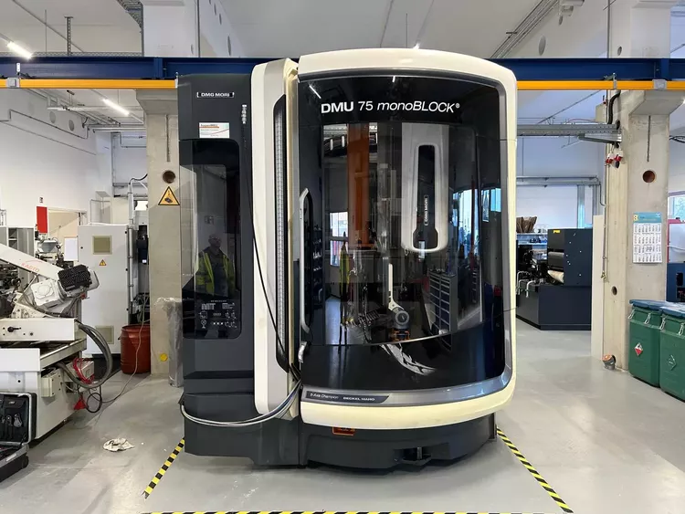 DMG MORI DMU 75 MONOBLOCK 5 Axis