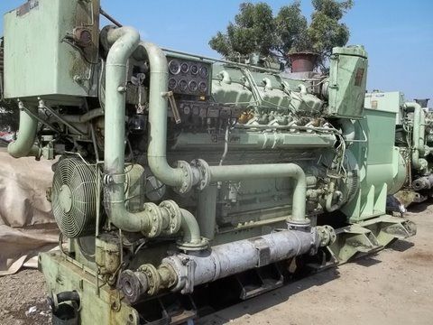 3 Caterpillar D399  1000 HP