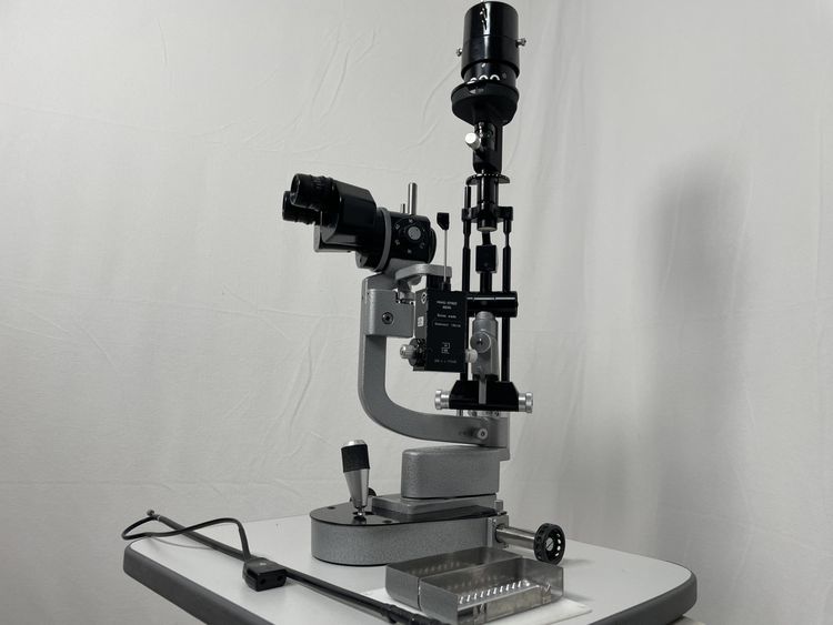 Haag Streit BQ-900 with tonometer