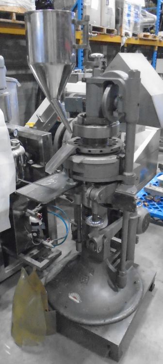 Manesty B3B 16 Station Rotary Tablet Press