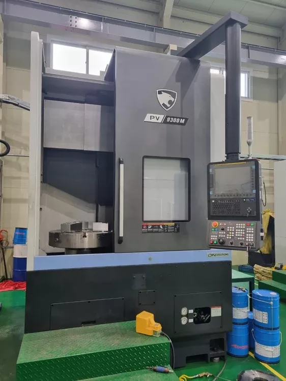 Doosan DN SOLUTIONS PV 9300MR Swing Diameter: 39.4"