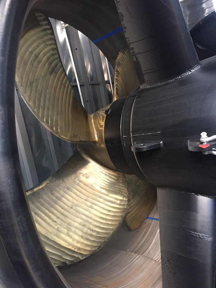 2 Rolls Royce Retractable Azimuth Thruster ULE255FP