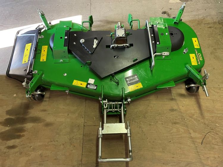 John Deere 60D Deck