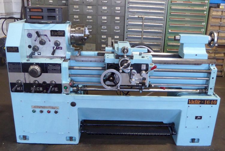 Victor ENGINE LATHE 1800 RPM 1640