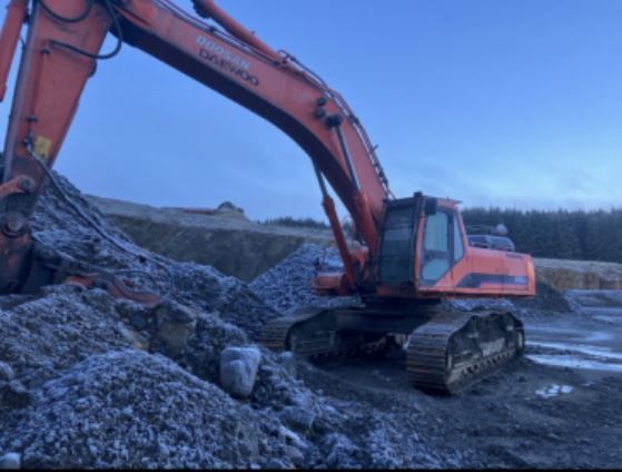 Doosan 470 Tracked Excavator