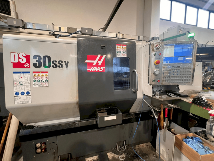 Haas HAAS 4800 1/MIN DS-30SSY 3 Axis