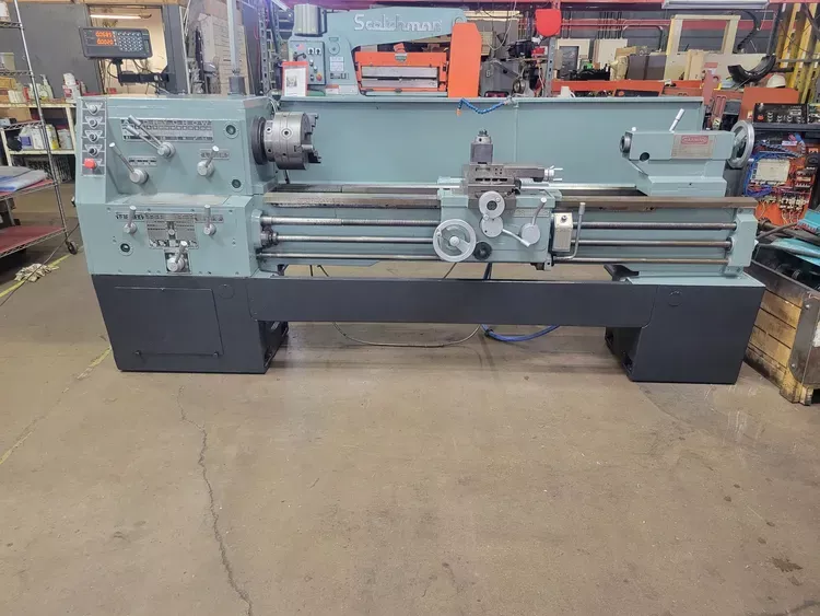 Toolmex ENGINE LATHE 1,600 RPM TUG-40