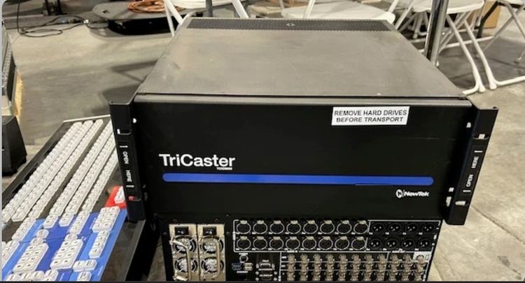 NewTek TRICASTER 8000