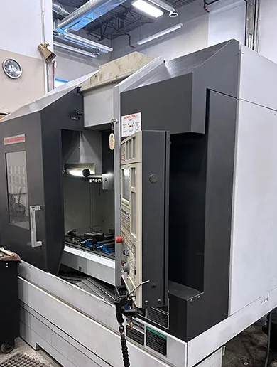 Mori Seiki Duravertical 5100 3 Axis