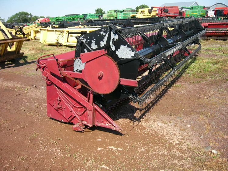 Case 810 Combine Platforms