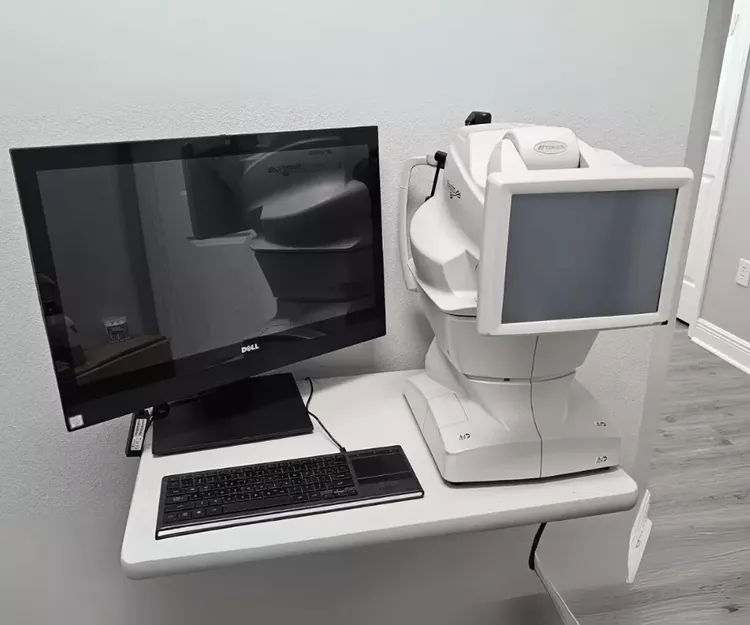 Topcon 3D OCT- Maestro 1