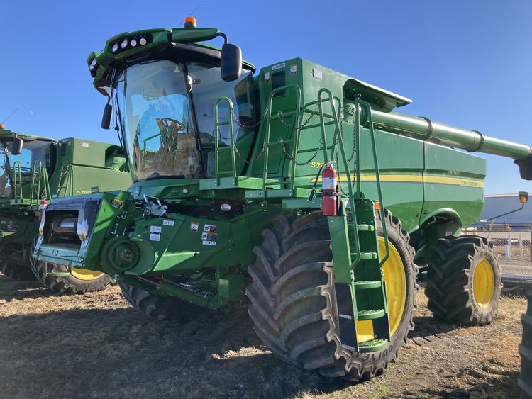 John Deere S790 Combine 5425