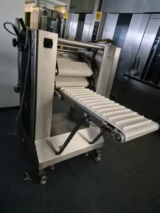 Fritsch CRH 120/400 Croissant Winding Machine