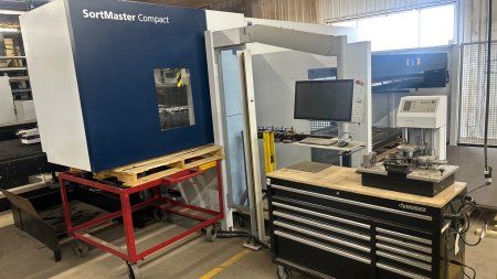 Trumpf TRUPUNCH 1000 S19 19 tons (165 kN)