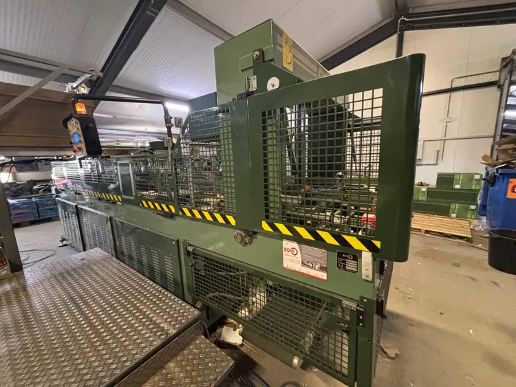 Boix PF4 EC tray forming & erecting machine