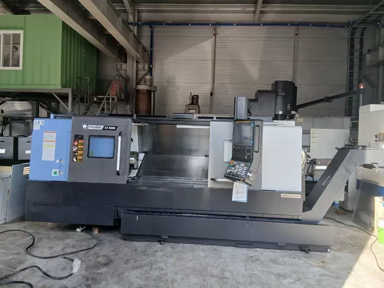 Doosan Doosan Fanuc Series I 2800 rpm DN SOLUTIONS PUMA GT 3100L 2 Axis