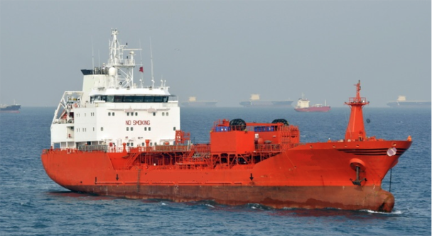 Oil / Chemical tanker, double hull, IMO 2, SBT, I DWT	6000 t Draft	7,1 m