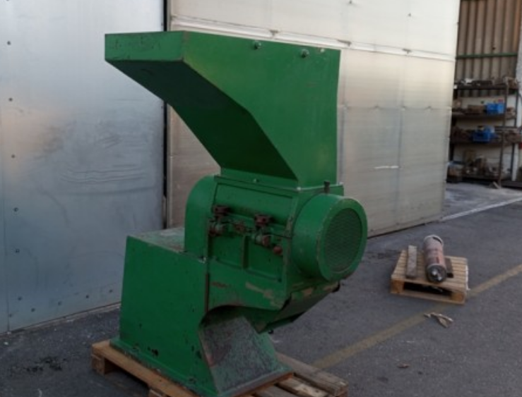 Mateu & Sole B-10 Grinder with blades