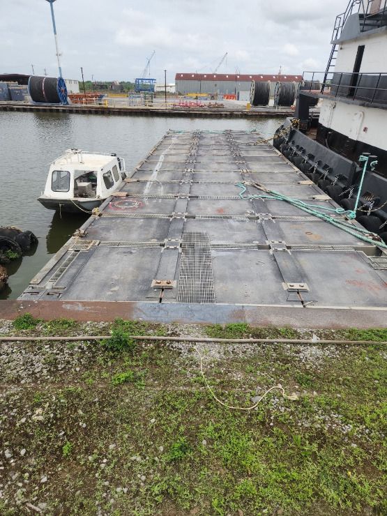 77’ x 21.5’ x 5’ SECTIONAL BARGE WITH RAMP