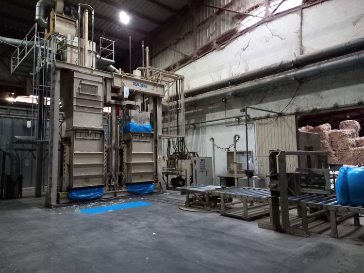 Faes Vertical Baling Presse