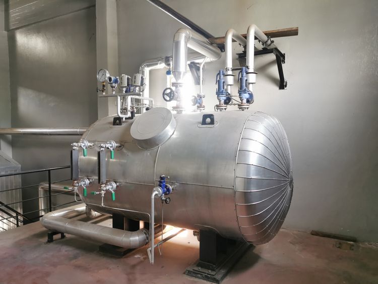 Other Evaporation Boiler / Aquotubular with forced evaporation circulation ("La mont" System). Economizer is included. 2530 kg/h