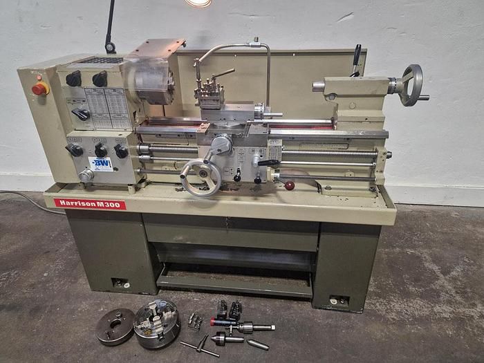 Harrison ENGINE LATHE 2500 rpm M300 13" x 25"