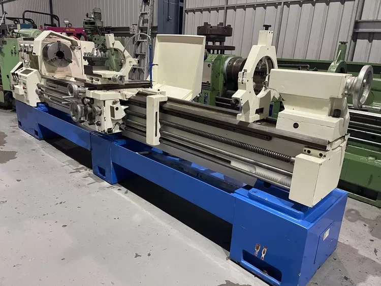 Tarnow ENGINE LATHE Variabl TUJ 50M/3000