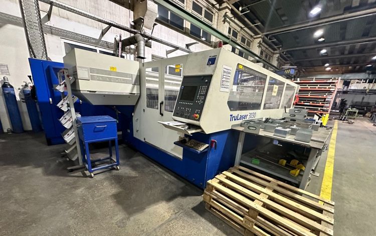 Trumpf TruLaser 3030 - 4 kW control	Sinumerik 840 D