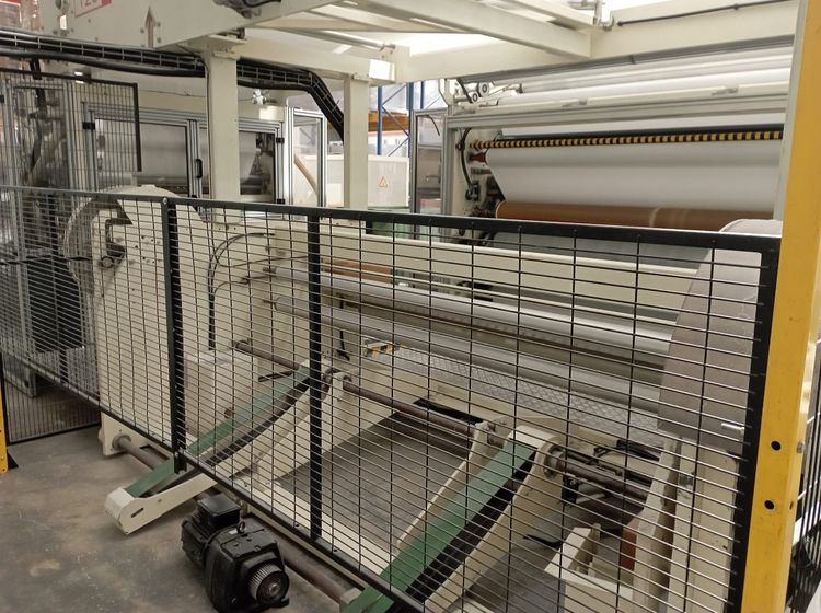 Napkins V-fold and W-fold interfolder