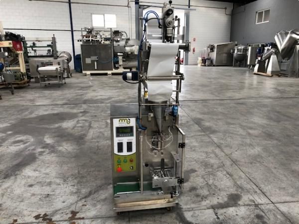 VERTICAL PACKAGING MACHINE