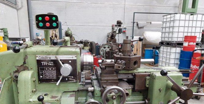 Engine Lathe 2000 rpm UNIVERSAL TR-40 SECOND HANDLARS