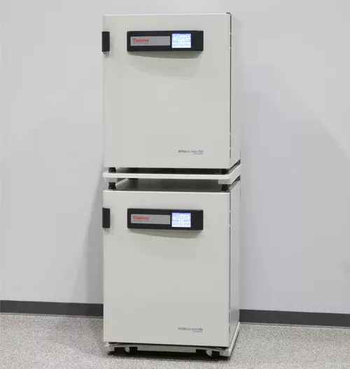 Thermo HERAcell vios 250i Stacked Copper Lined CO2 Incubators 51032889