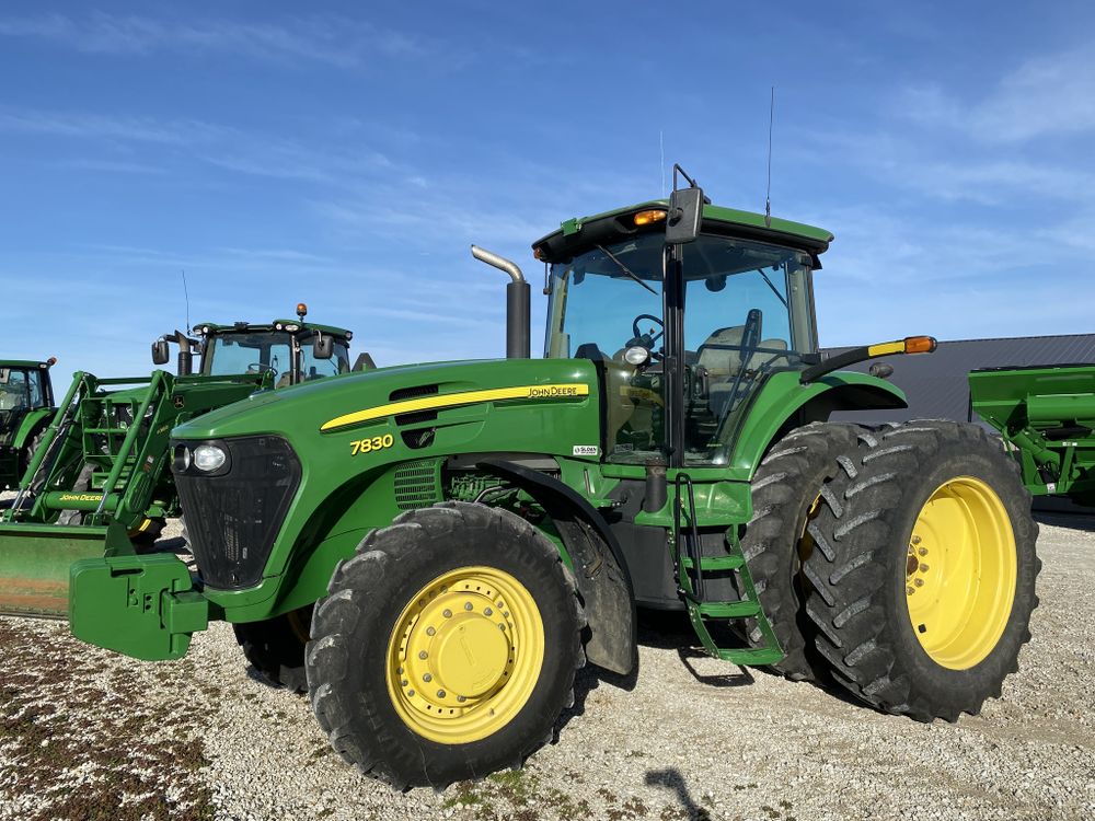 John Deere 7830 Tractor