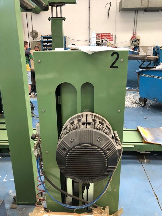 4 Milltex 1530 mm Floor PickUp Unwind Stand