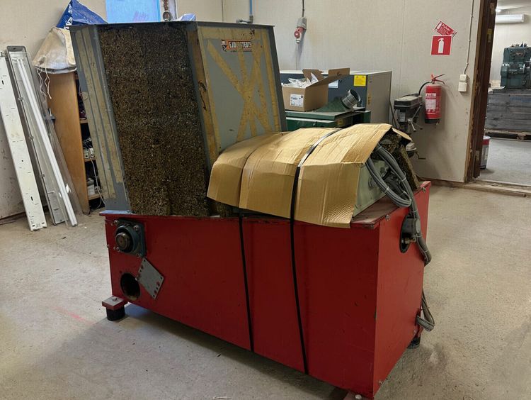 Reinbold AZR 600 Chipper
