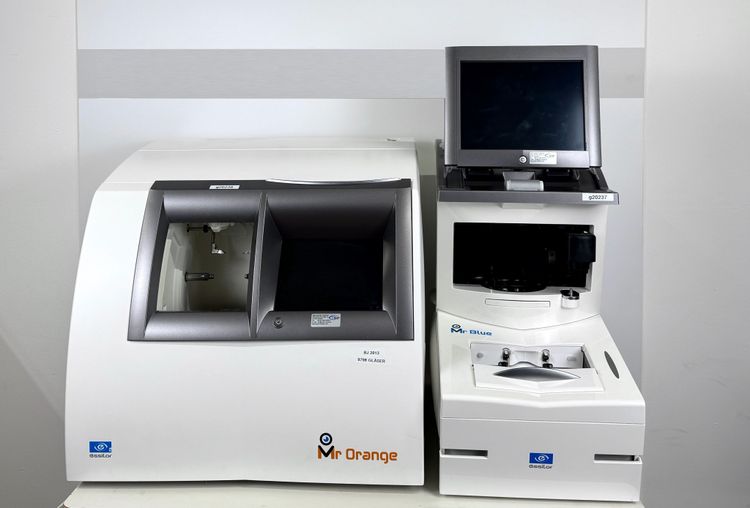 Essilor Mr Orange grinding machine with Tracer Mr. Blue