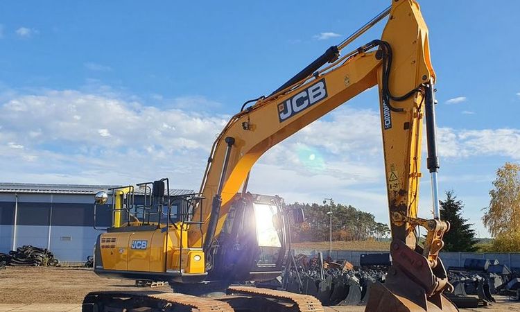 jcb-js220-lc-tracked-excavator