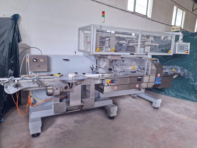 PFM ZEPHYR  HORIZONTAL FLOW PACK PACKAGING MACHINE
